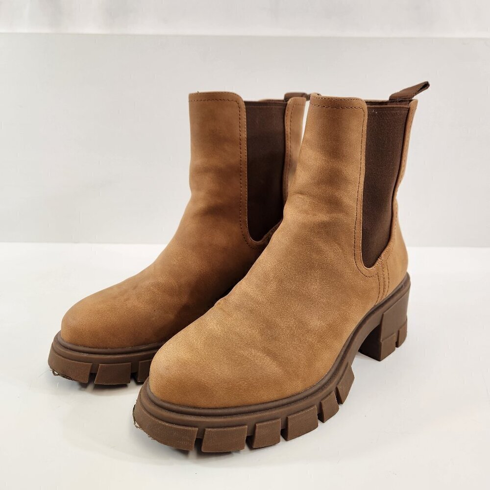 Call it Spring Vegan Leather Chelsea Boots Tan Size 7